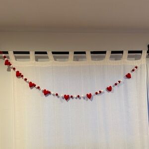 Valentine’s Day Red Heart Garland - 6ft